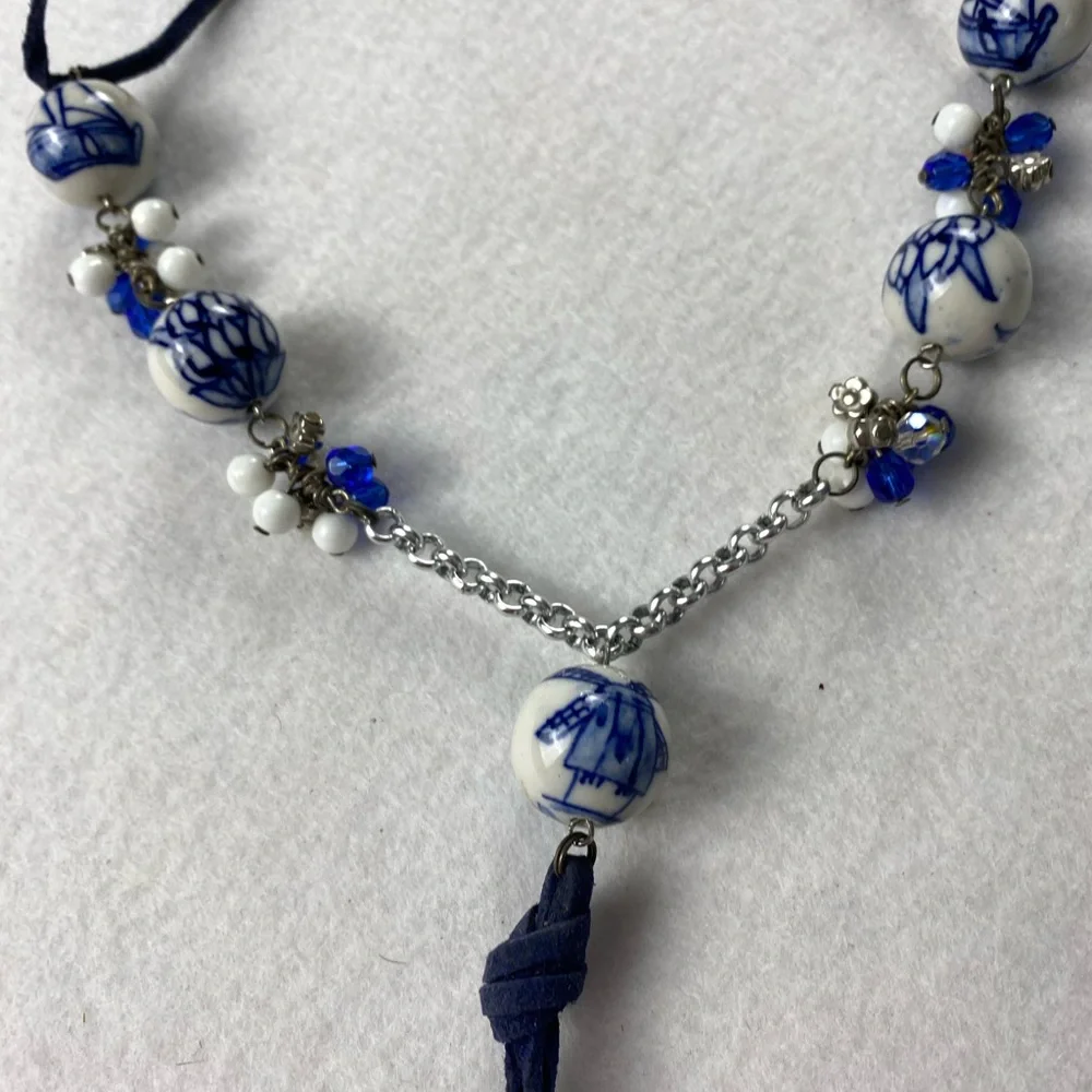 Elegant Blue & White Porcelain Chinoiserie Beaded Tassel Necklace Suede Cord 18”